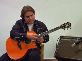 Doyle Dykes on harping